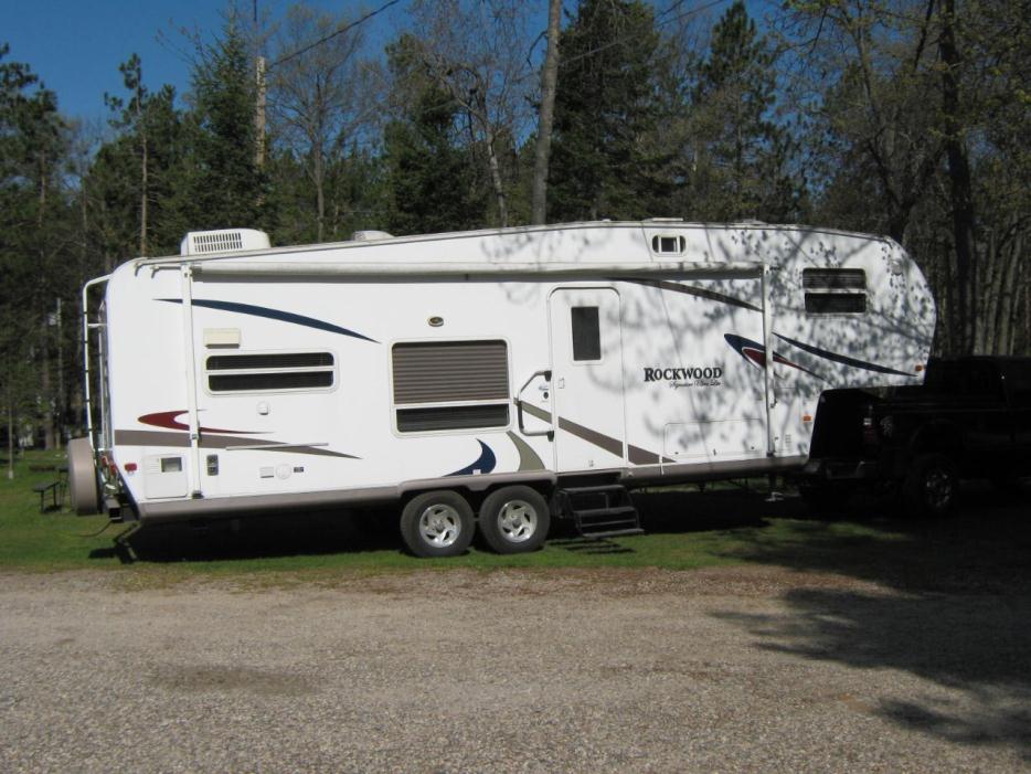 2007 Forest River Rockwood Signature Ultra 8281SS