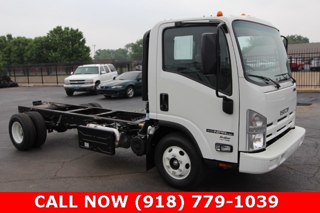 2015 Isuzu Npr  Cab Chassis