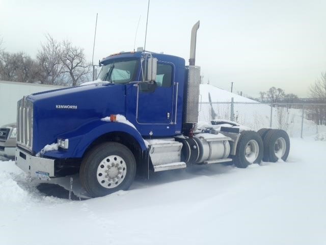 2011 Kenworth T800  Conventional - Day Cab