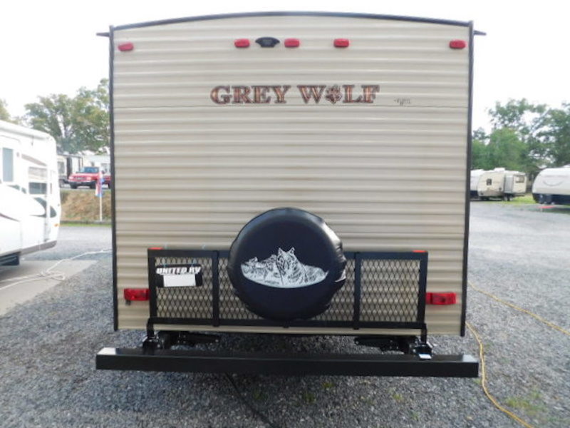 2017 Forest River Cherokee Grey Wolf 23DBH