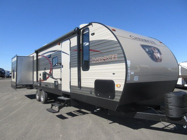 2016 Forest River Cherokee 304BS Two Bedrooms/ 3 Slideouts