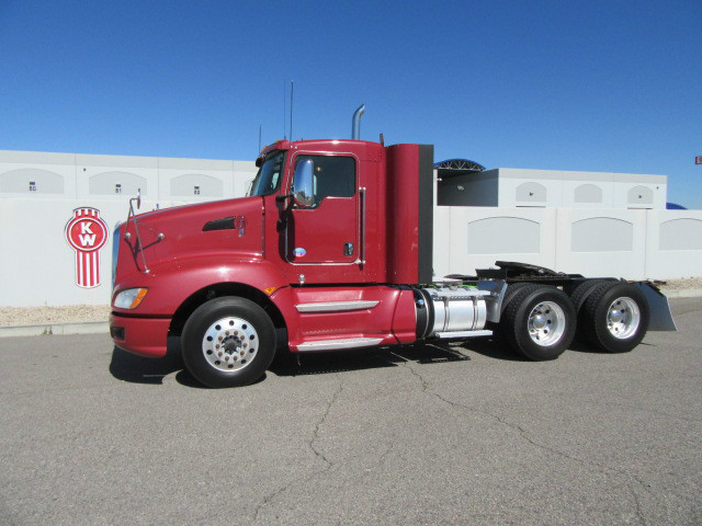 2012 Kenworth T660  Conventional - Day Cab