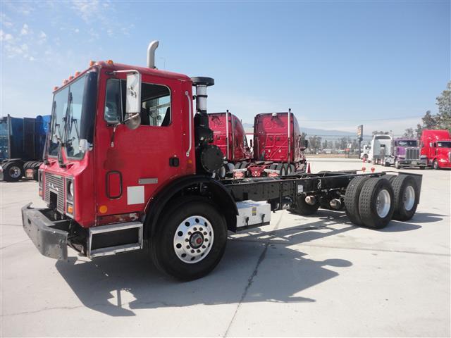 2006 Mack Mr Series  Conventional - Day Cab