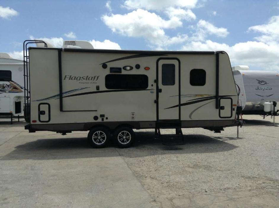 2014 Forest River Flagstaff 23FBS