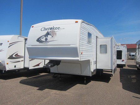 2005 Forest River Cherokee 245B