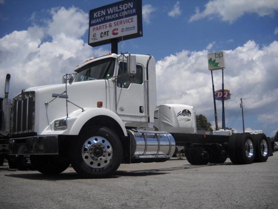 2013 Kenworth T800  Cab Chassis
