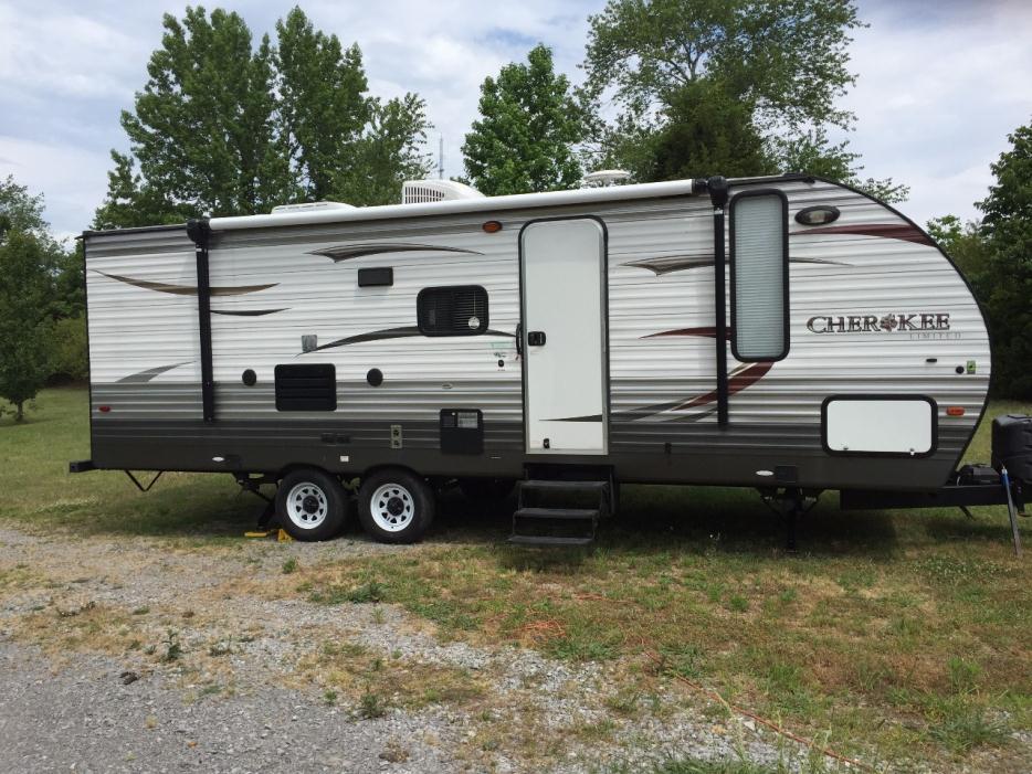 2015 Forest River Cherokee 30F