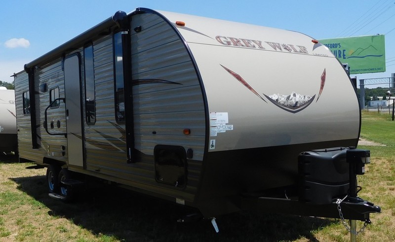 2017 Forest River CHEROKEE GREY WOLF 22RR