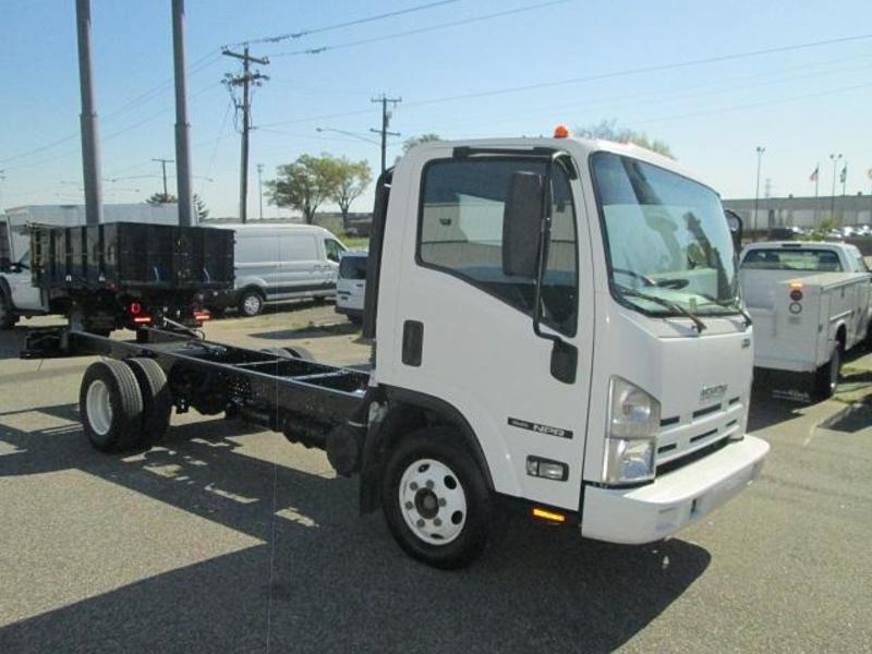 2009 Isuzu Trucks Npr Hd  Cab Chassis