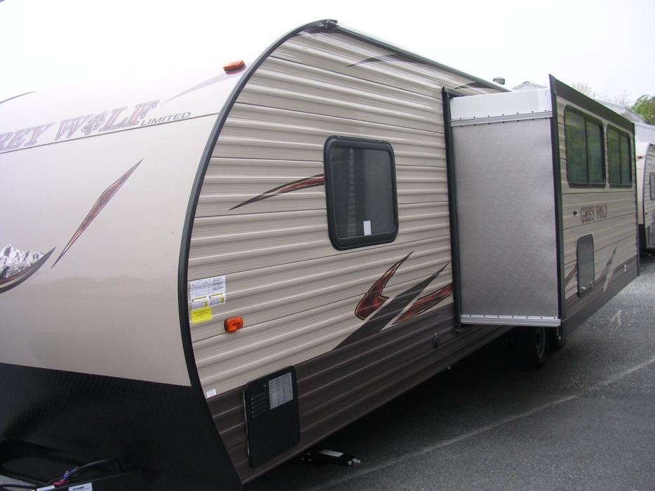 2017 Forest River CHEROKEE GREY WOLF 29BH