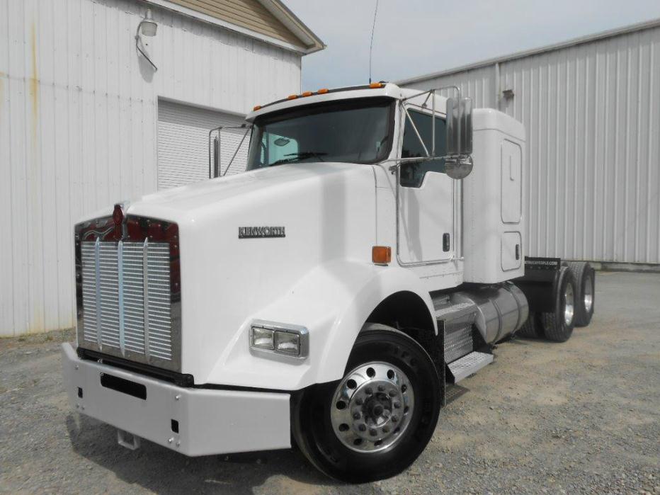 2012 Kenworth T800  Conventional - Sleeper Truck