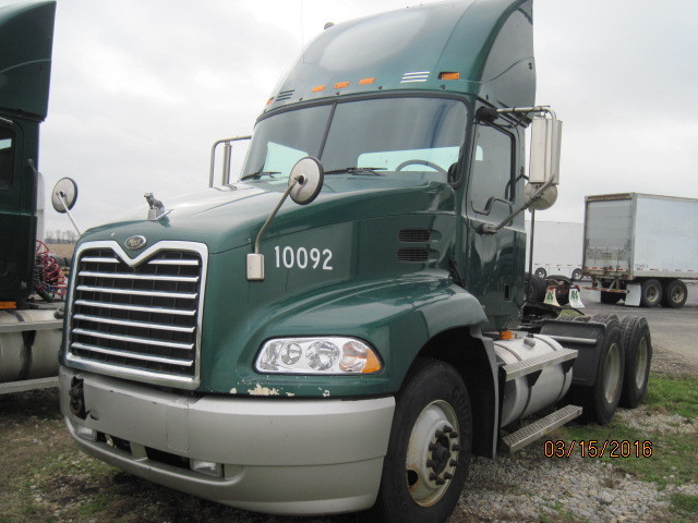 2004 Mack Cx612  Conventional - Day Cab