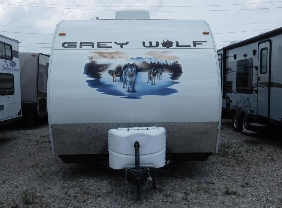 2011 Forest River Cherokee Grey Wolf 22BH