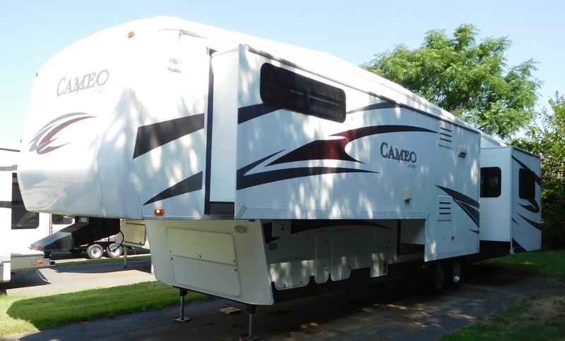 2011 Forest River CAMEO 37RES