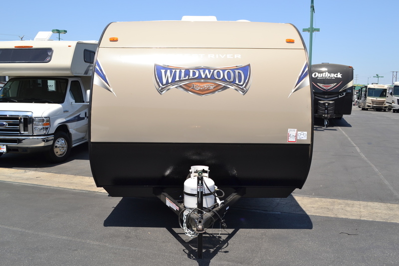 2017 Forest River WILDWOOD X-LITE T195BH