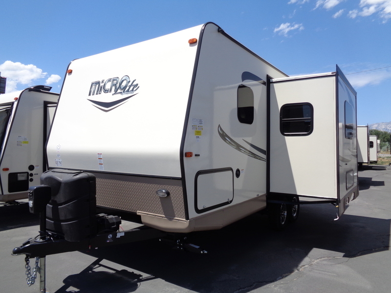 2017 Forest River Flagstaff Micro Lite 21DS