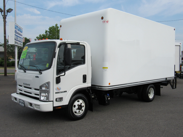 2014 Isuzu Npr Hd  Box Truck - Straight Truck