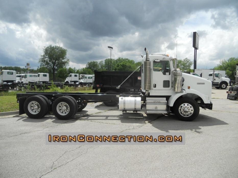 2007 Kenworth T800  Cab Chassis