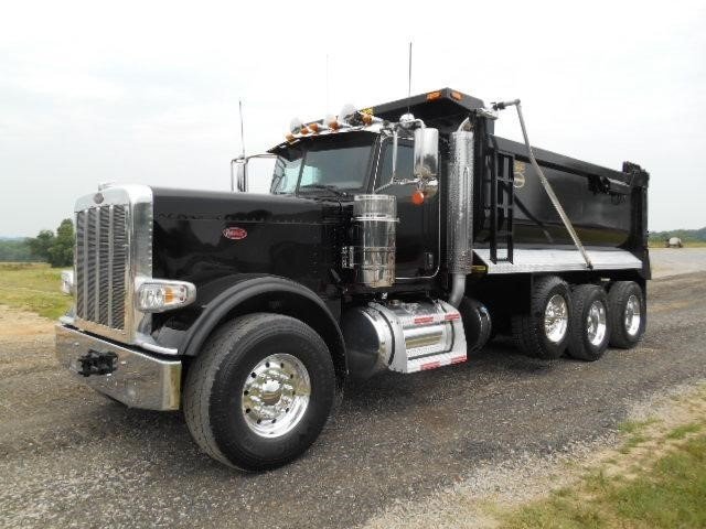 2015 Peterbilt 389  Dump Truck