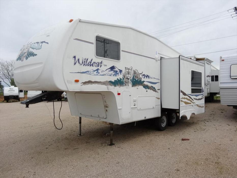 2004 Forest River Wildcat 24RL