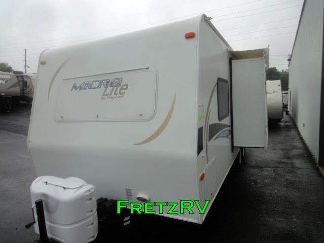 2013 Forest River Flagstaff Micro-Lite Travel Trailer 25DS