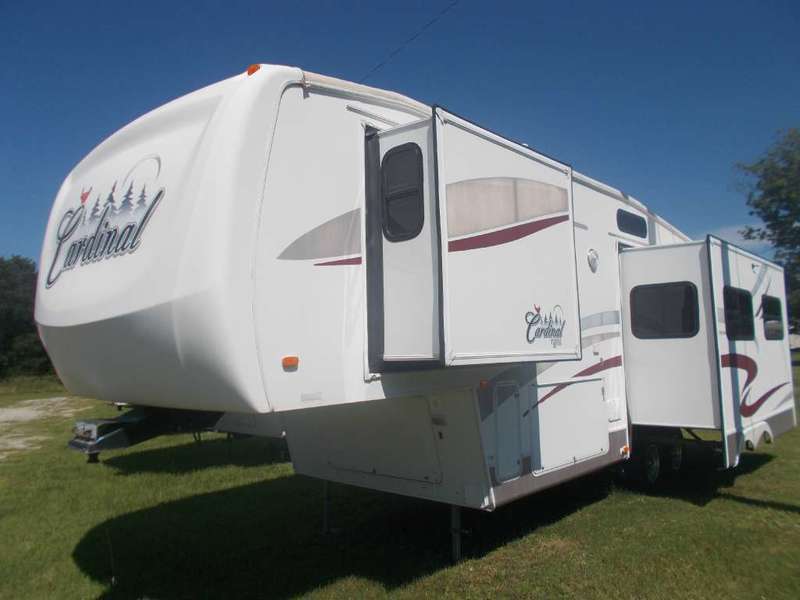 2004 Forest River Cardinal 29WB