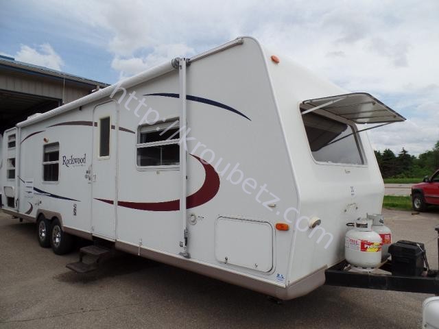 2005 Forest River Rockwood 2701SS