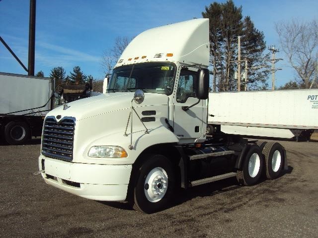 2005 Mack Cx612  Conventional - Day Cab