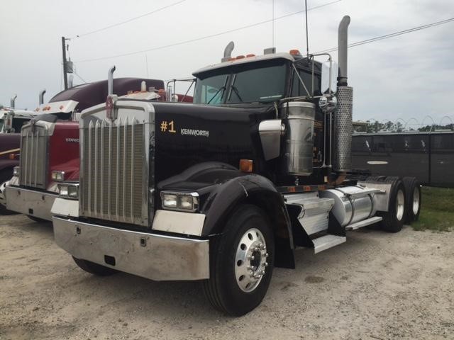 2000 Kenworth W900l  Conventional - Day Cab