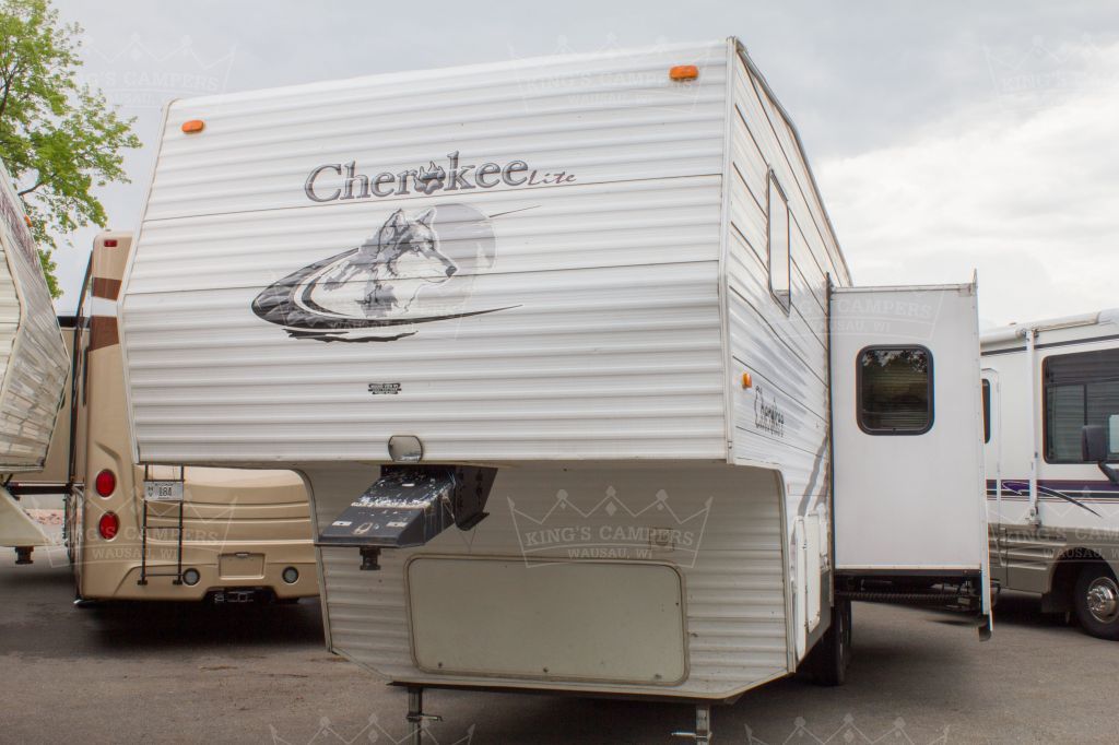 2006 Forest River Cherokee 285B