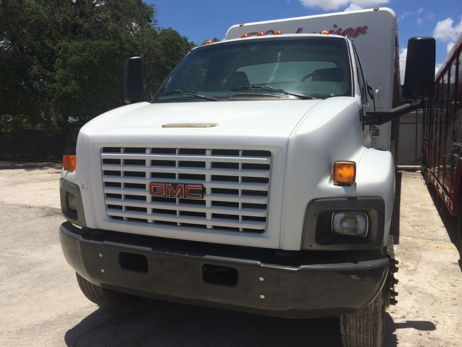 2003 Gmc C8500  Conventional - Day Cab