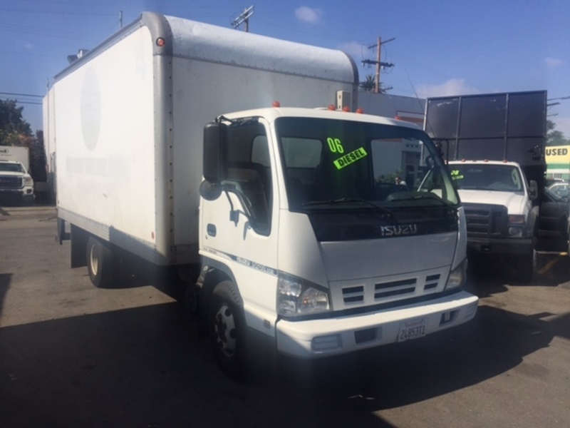 2006 Isuzu Trucks Npr  Box Truck - Straight Truck