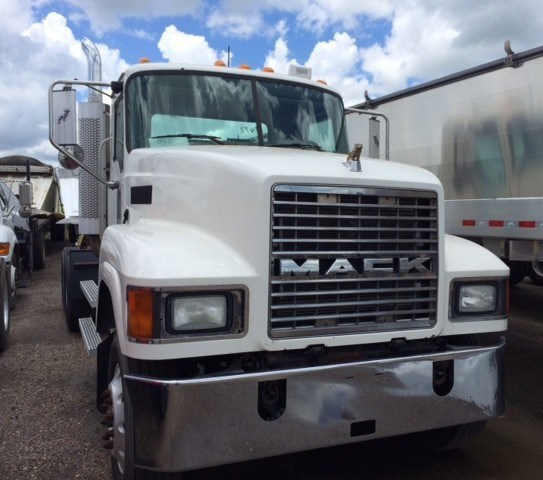 2007 Mack Ch613  Conventional - Day Cab