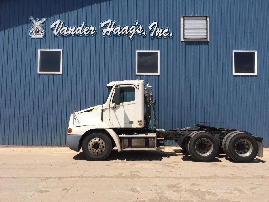 2002 Freightliner Century 120  Conventional - Day Cab