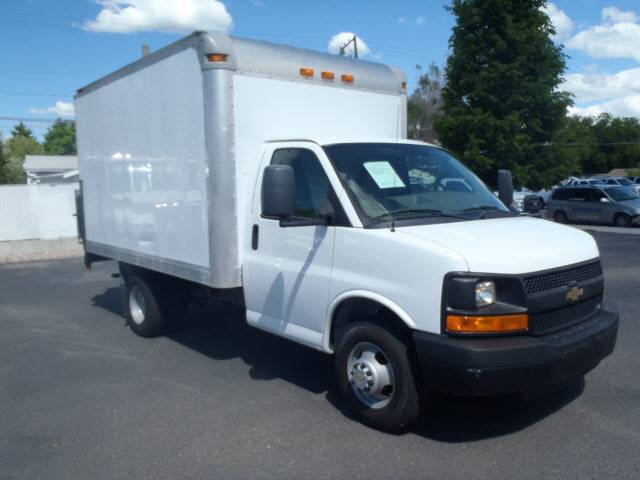 2012 Chevrolet Express Cutaway  Box Truck - Straight Truck