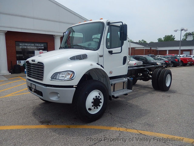 2016 Freightliner M2-106  Cab Chassis