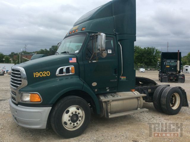 2010 Sterling A9500  Conventional - Day Cab