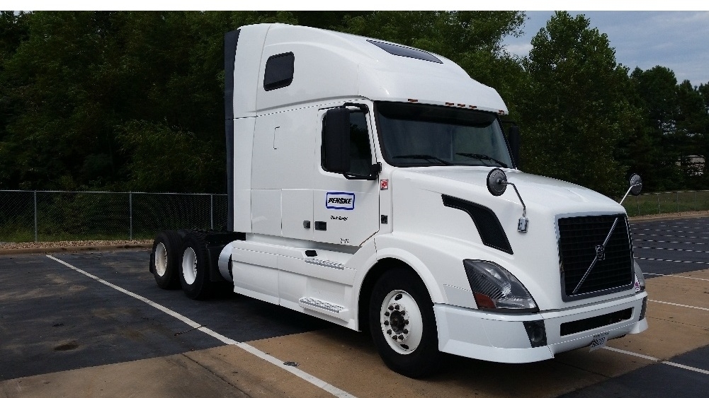 2012 Volvo Vnl64t670  Conventional - Sleeper Truck