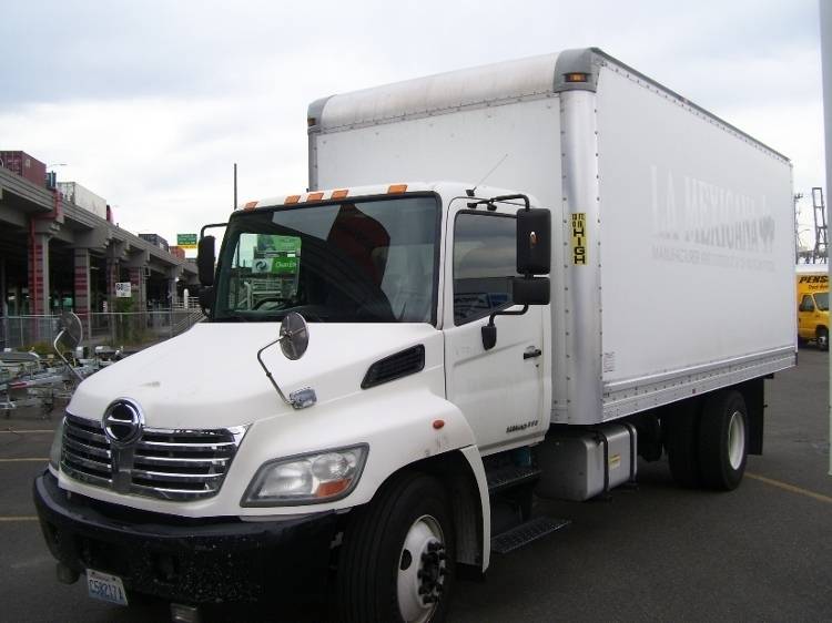 2010 Hino 268  Box Truck - Straight Truck