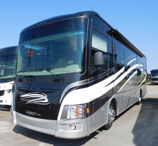 2015 Forest River LEGACY 340BH
