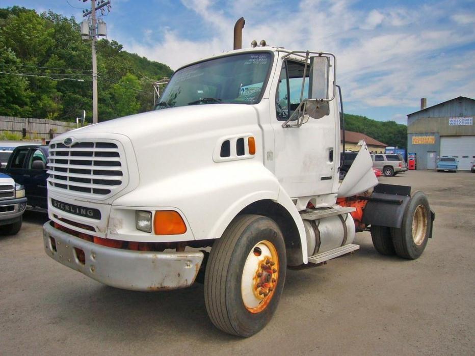 2001 Sterling L8501  Conventional - Day Cab