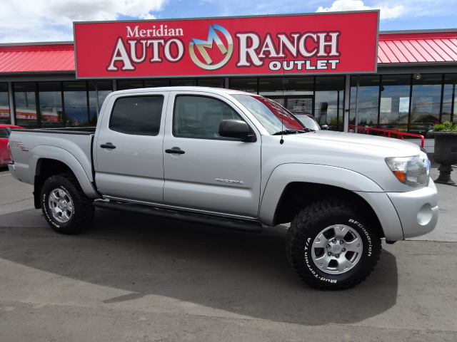 2011 Toyota Tacoma Base V6  Pickup Truck