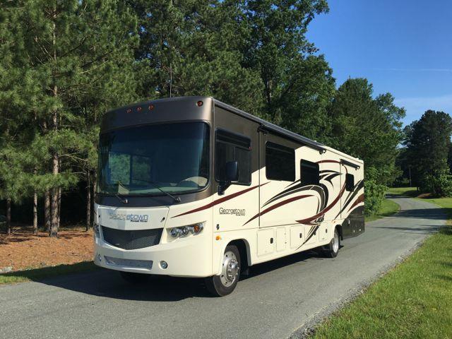 2017 Forest River Georgetown 364TS w/WASHER AND DRYER