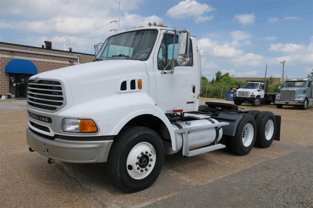 2005 Sterling At9500  Conventional - Day Cab