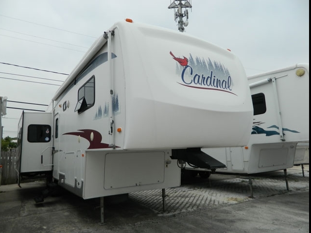 2006 Forest River Cardinal 33TSLE