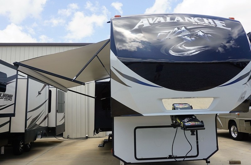 2017 Keystone Rv Avalanche 365MB