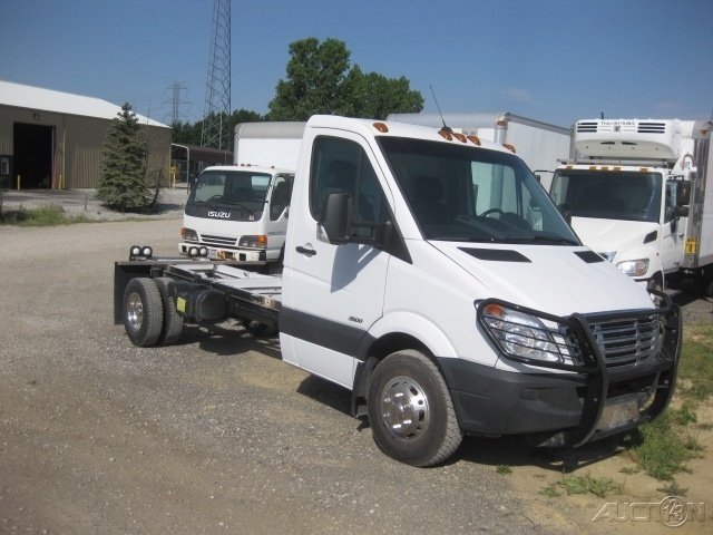 2011 Freightliner Sprinter Cab And Chassis Sprinter 2500  Pickup Truck