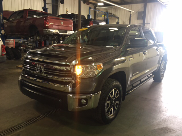 2016 Toyota Tundra Trd Crew Max  Crew Cab