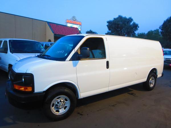 2014 Chevrolet G2500  Cargo Van