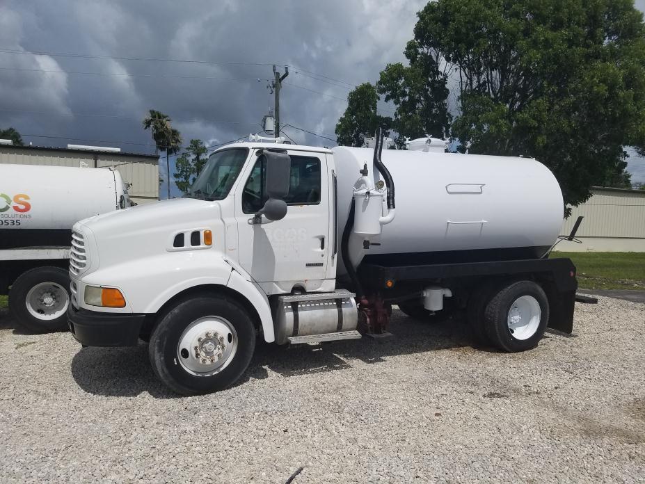 2001 Sterling At9513  Vacuum Truck